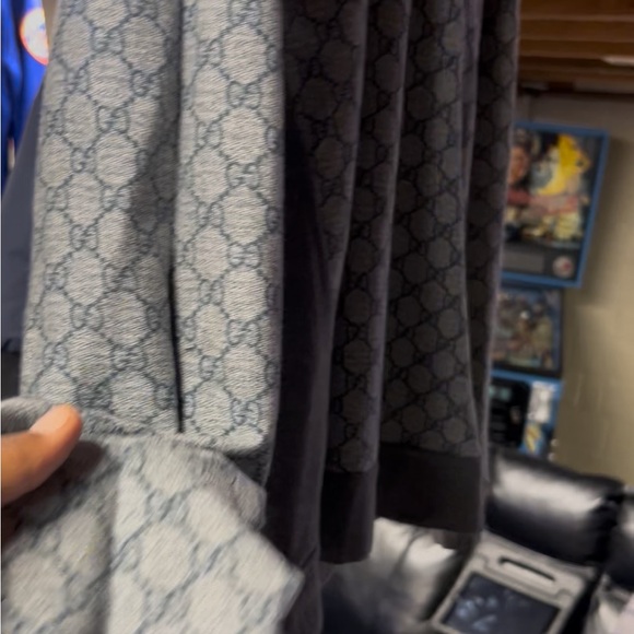 Vintage “GUCCI” Gray Patterned Hoodie - Picture 3 of 8